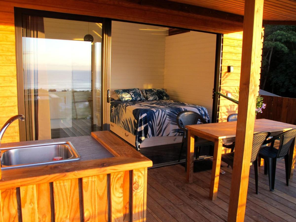 Bounty Lodge Tahiti Arue  Exterior photo